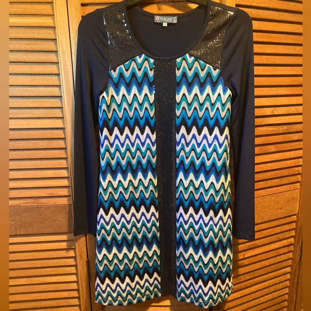 Truly Me by Sara Sara Navy Blue, Turquoise & White Zigzag & Sequins Knit Dress